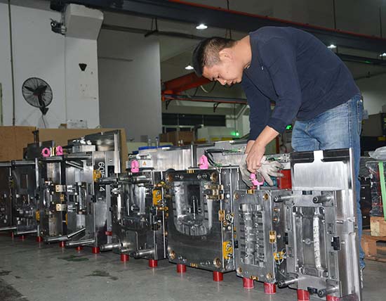 injection mold plastic